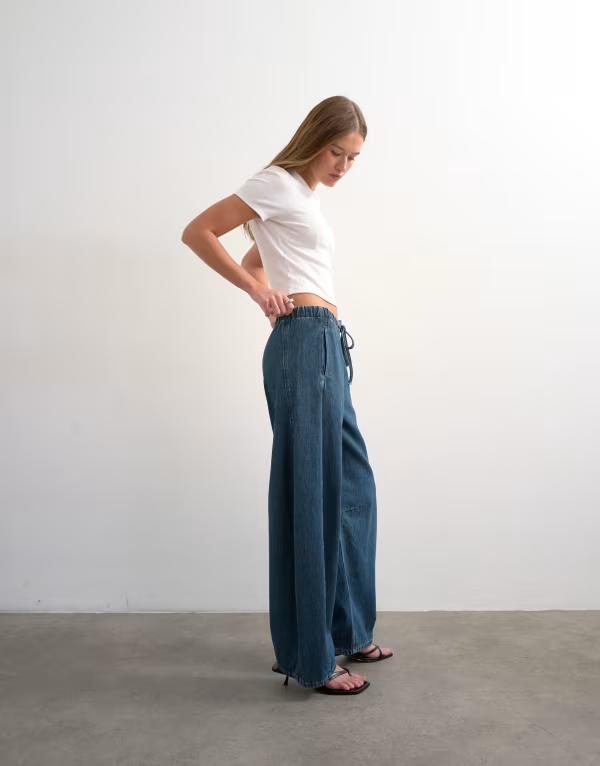 トップショップ レディース ボトムス デニムパンツ ジーンズ Topshopull-on barrel jeans in sulphur Blue ブルー|ReVida 店