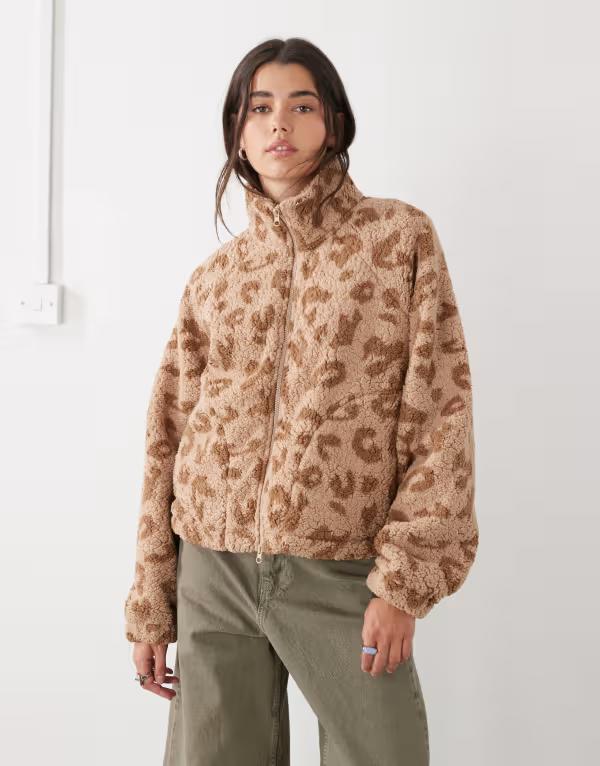 ノイジーメイ レディース アウター 厚地の外套 フリース Noisy May fleece leopard Chinchilla ベージュ