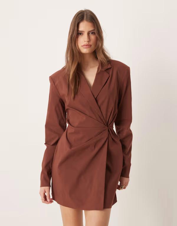 エイソス レディース トップス 衣装 ミニ スポーツジャケット ASOS DESIGN cinched blazer mini dress インチ chocolate 黒茶