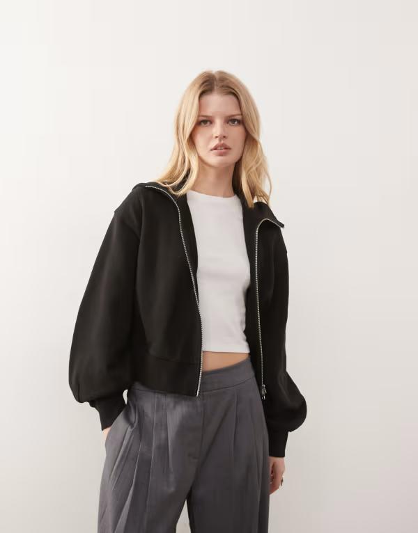 ウィークデイ レディース アウター パーカー・スウェット フルジップ アシンメトリー Weekday structured asymmetric zip throughoodie Black ブラック|ReVida 店