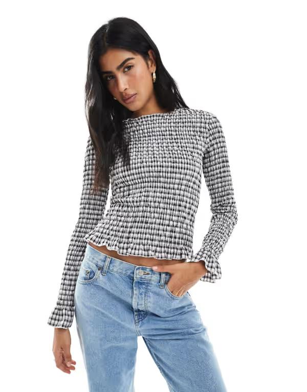 デイジーストリート レディース トップス シャツ Daisy Street plaid long sleeve shirred top and cream Black check ブラック