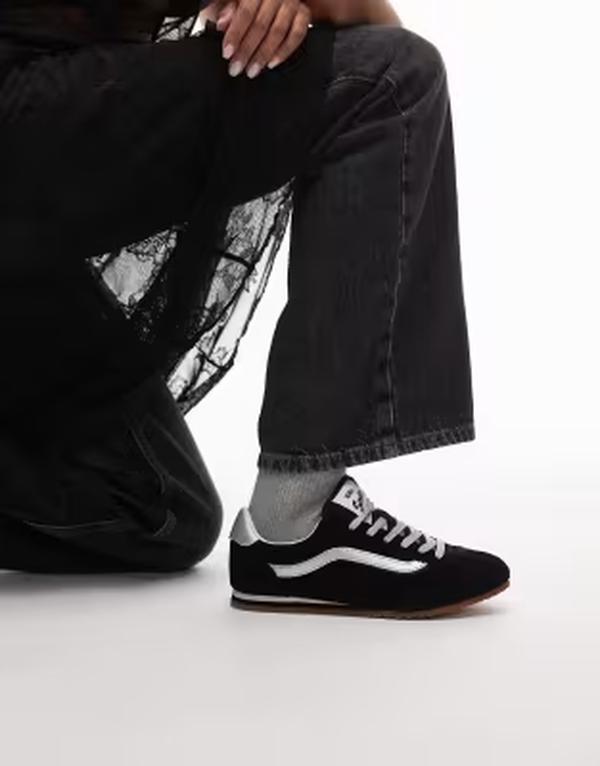 バンズ レディース シューズ スニーカー Vansuper Lowpro sneakers and Black ブラック