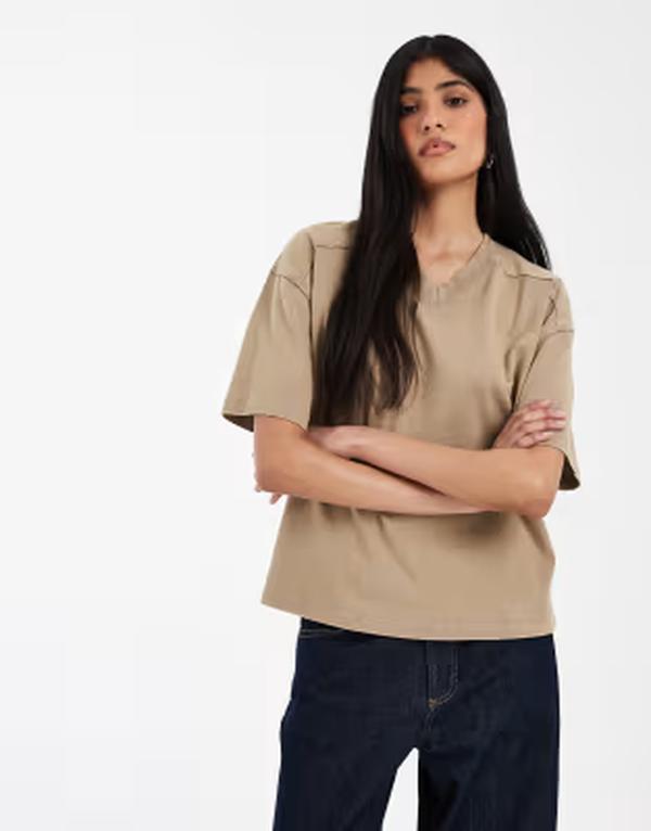 エイソス レディース トップス Tシャツ レギュラーフィット Vネック ASOS DESIGN regular fit v neck detail tee in washed stone Washed stone ストーン