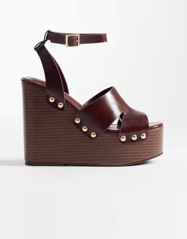 エイソス レディース シューズ サンダル カットアウト ASOS DESIGN Tamara cut out studded wedges Burgundy バーガンディ