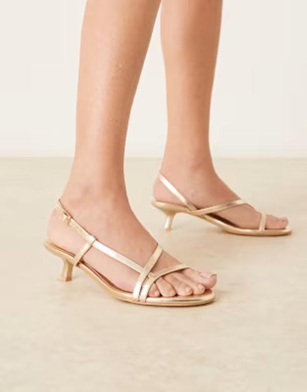 グラマラス レディース シューズ サンダル ヒール Glamorous kitten heeled strappy sandals GOLD ゴールド