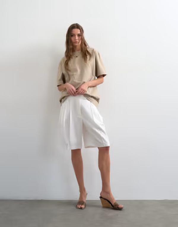 トップショップ レディース ボトムス ハーフパンツ・ショーツ ショートパンツ リネン Topshop tailored linen blend ovoid bermuda shorts in ecru エクリュ