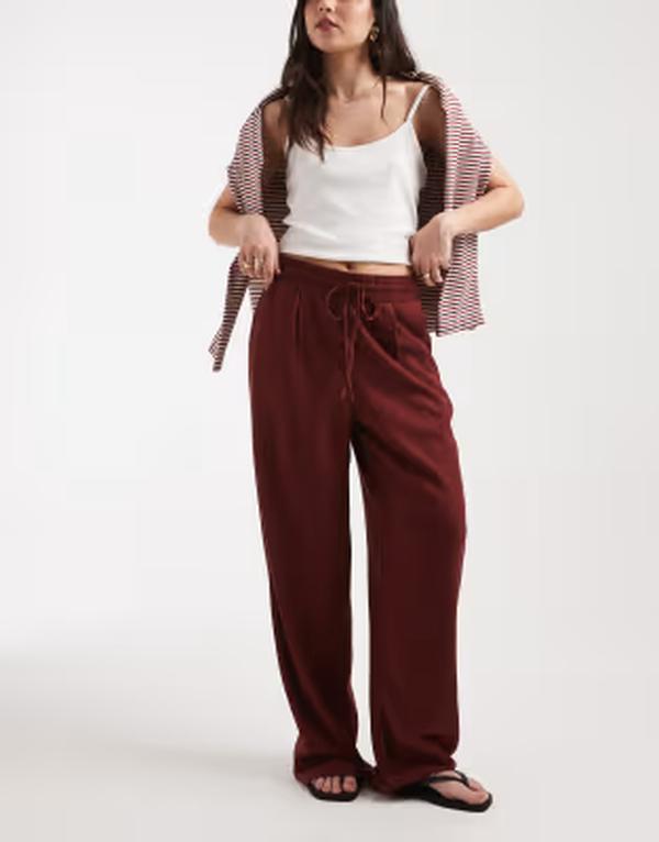 ヴェロモーダ レディース ボトムス カジュアルパンツ リネン Vero Moda linen blend tie waist pants in andorra レッド