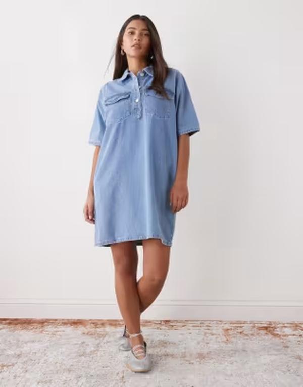 ノイジーメイ レディース トップス ワンピース デニム Noisy May oversized boxy denim dress with pockets in light Blue Denim デニム