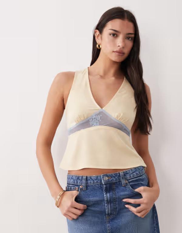 モーテル レディース トップス シャツ サテン レース Motel Valeska lace insert satin plunge neck top in yellow イエロー|ReVida 店