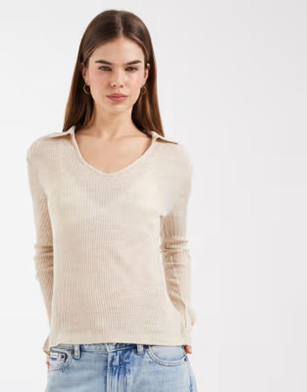 エイソス レディース トップス プルオーバー Vのど首 肋材 シアー ASOS DESIGN sheeribbed collared long sleeve with v neck top インチ cream 皮膚軟化剤