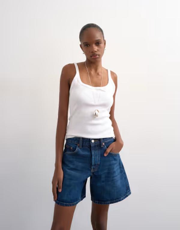 トップショップ レディース ボトムス ハーフパンツ・ショーツ ショートパンツ デニム Topshop denim Editor shorts in rich blue ブルー