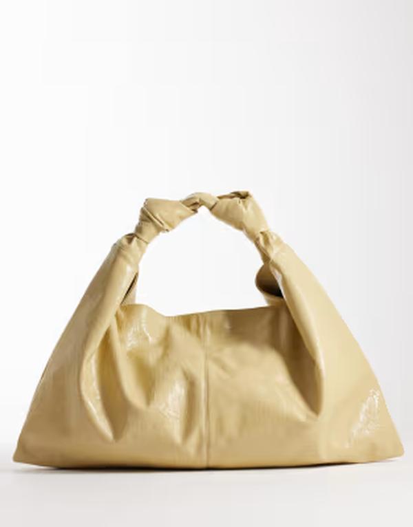 エイソス レディース バッグ ASOS DESIGN textured slouchy jumbo tote in buttermilk｜ReVida 店