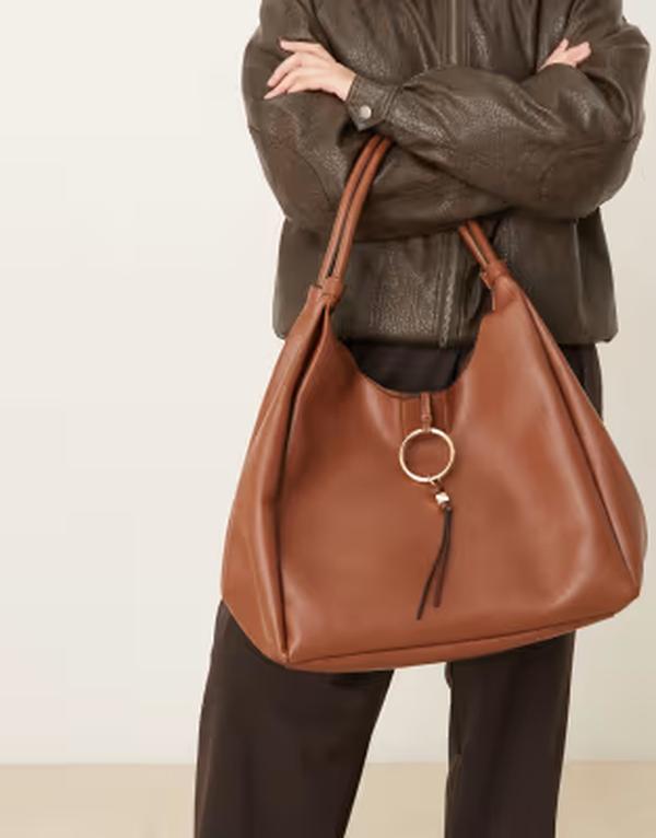 アクセサライズ レディース 御徒面子 Accessorize large ring shoulder bag BROWN 赤銅色