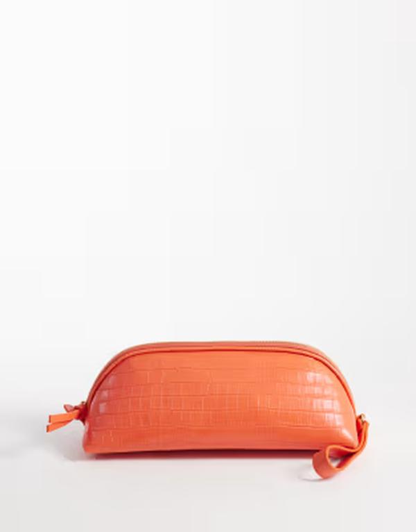 エイソス レディース バッグ ASOS DESIGN clutch with wristlet strap in orange croc ORANGE オレンジ