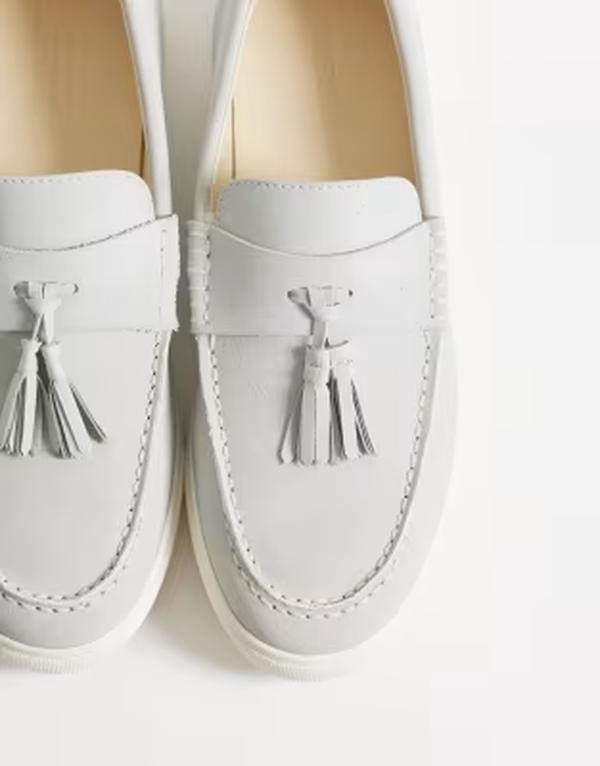 エイソス メンズ シューズ スリッポン・ローファー スエード ASOS DESIGN tasseloafers faux suede Gray グレー｜ReVida 店