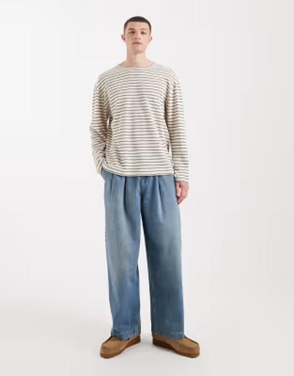 エイソス メンズ ボトムス デニムパンツ ジーンズ ASOS DESIGN barrel jeans in mid wash blue with pleats Mid wash blue ブルー