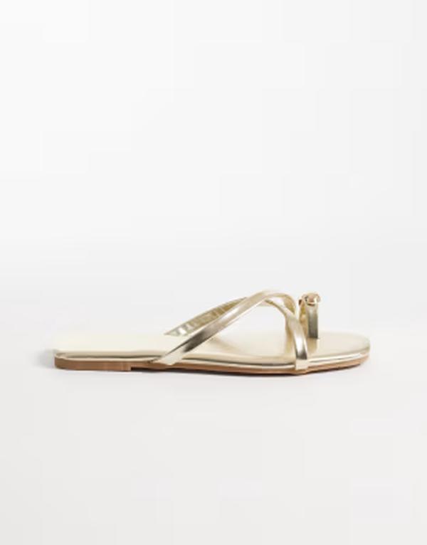 グラマラス レディース シューズ サンダル Glamorous flat sandals with toe ringOLD ゴールド