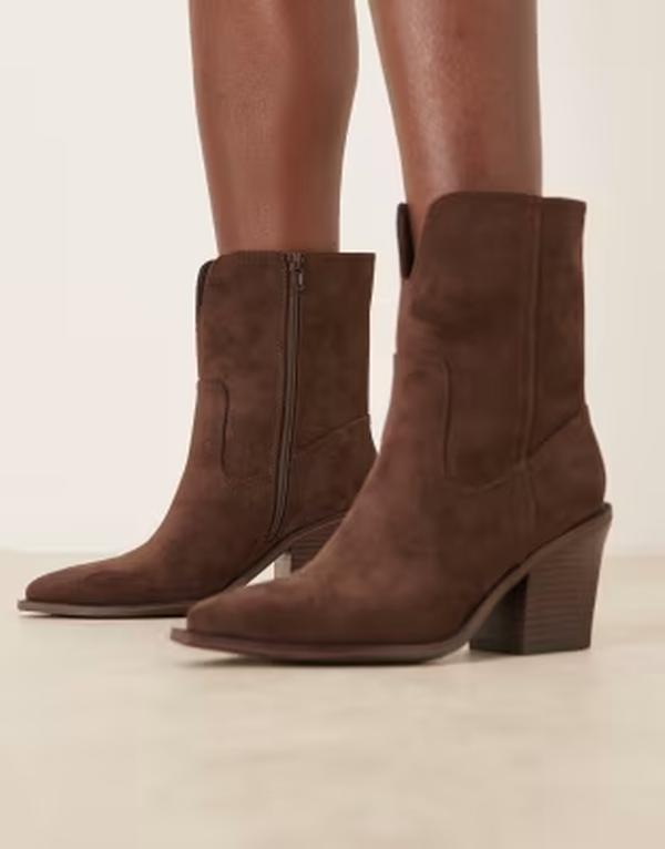 エイソス レディース シューズ ブーツ・レインブーツ ヒール ASOS DESIGN Remone heeled western boots in chocolate チョコレート