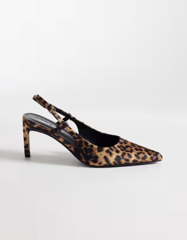 パブリックデザイア レディース シューズ ヒール Public Desire Salsa slingbackitten heels in leopard アニマル