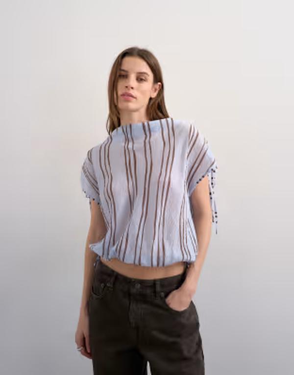 トップショップ レディース トップス シャツ ハイネック ドレープ Topshop draped high neck top with tie back stripes Blue stripe ブルー