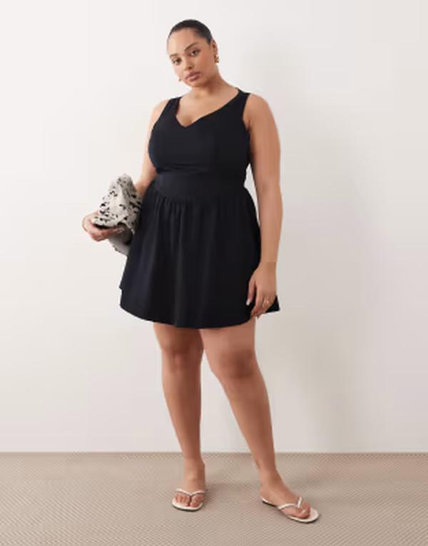 エイソス レディース トップス 衣装 V素っ首 ミニ ASOS Curve ASOS DESIGN Curve waisted v neck mini sundress with seaming details Black 黒いこと