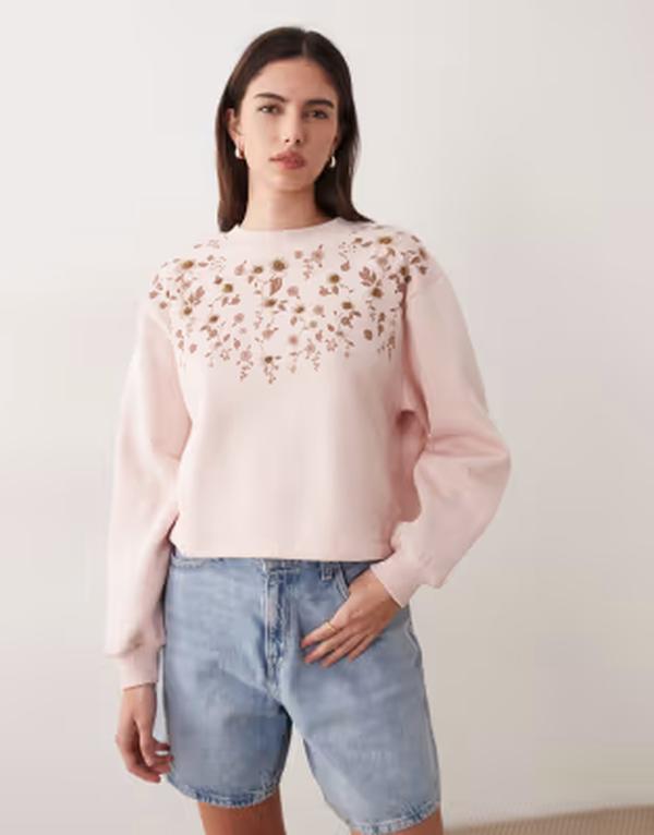 ミスセルフフリッジ レディース アウター パーカー・スウェット フラワー柄 シャツ フラワー Misselfridge floral sweatshirt with embellishment PINK ピンク