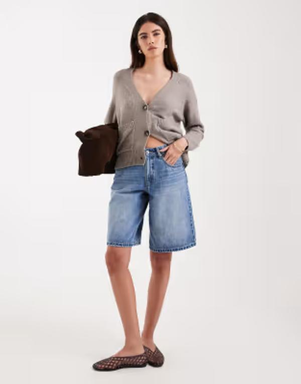 ヴェロモーダ レディース ボトムス ハーフパンツ・ショーツ ワイドレッグ ショートパンツ デニム Vero Moda longline wide leg shorts in medium blue denimedium blue denim デニム