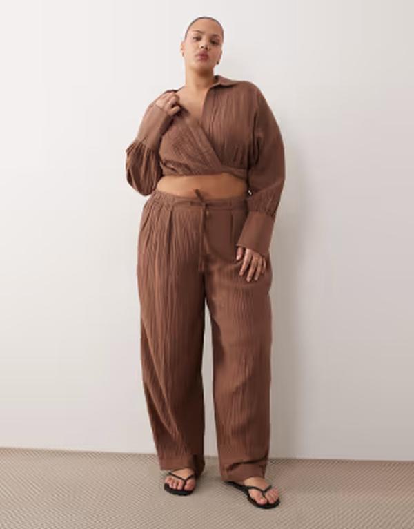 エイソス レディース ボトムス 心地好いズボン下 ASOS Curve ASOS DESIGN Curve Callie cheesecloth beach balloon pants インチ mocha モカ
