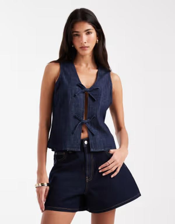 ヴェロモーダ レディース トップス ベスト ノースリーブ デニム Vero Moda tie front sleeveless denim top in dark rinse wash Dark Blue Denim デニム