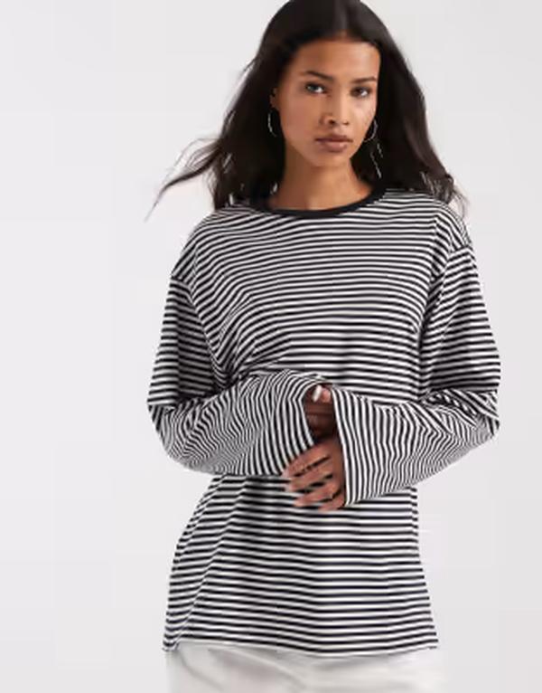 アンドアザーストーリーズ レディース トップス Tシャツ \u0026 Other Stories oversized long sleeve T-shirt in dark blue stripe Navy stripe ネイビー