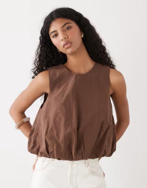モンキ レディース トップス Tシャツ リネン Monki linen bubble top Brown ブラウン｜ReVida 店