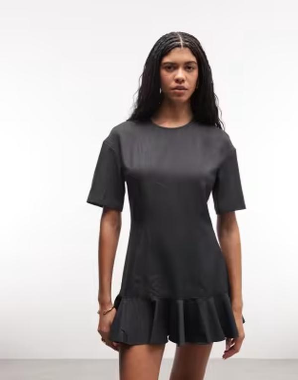 モンキ レディース トップス ワンピース フリル裾 フリル ミニ Monki mini dress with ruffle hem detail in dark Gray グレー｜ReVida 店