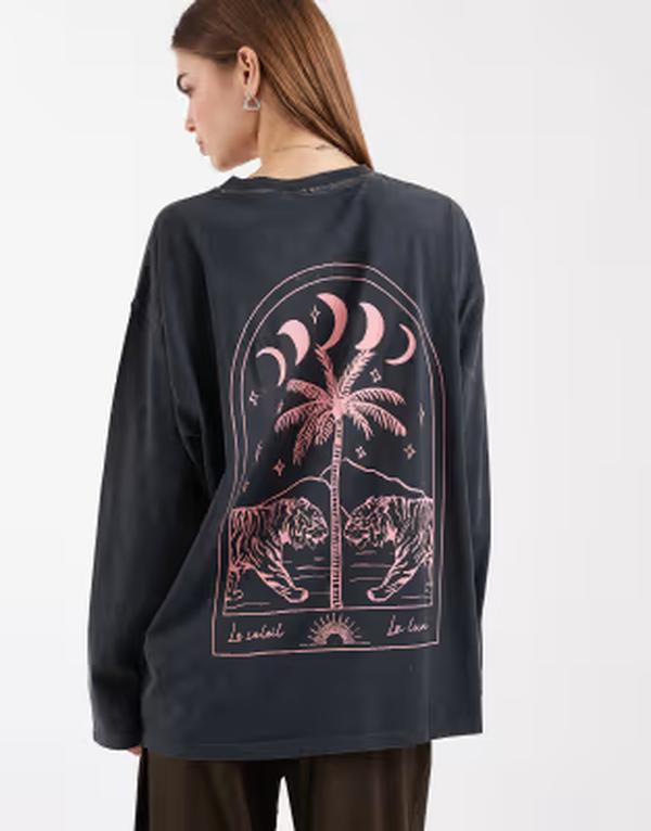エイソス レディース トップス プルオーバー グラフィック ASOS DESIGN long sleeve t-shirt with moons and tigers graphic インチ washed charcoal 濃灰色