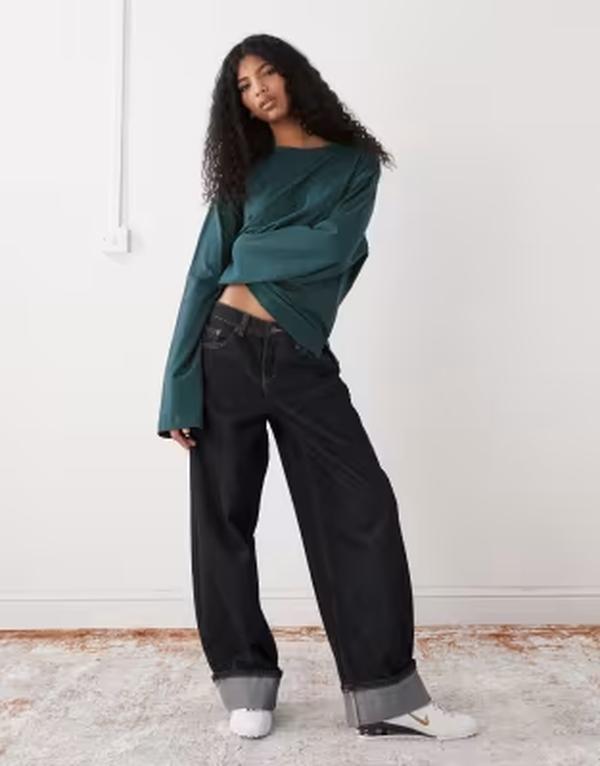 モンキ レディース トップス タンクトップ Tシャツ Monki oversized long sleeve T-shirt with side slits in dark Petrol green グリーン