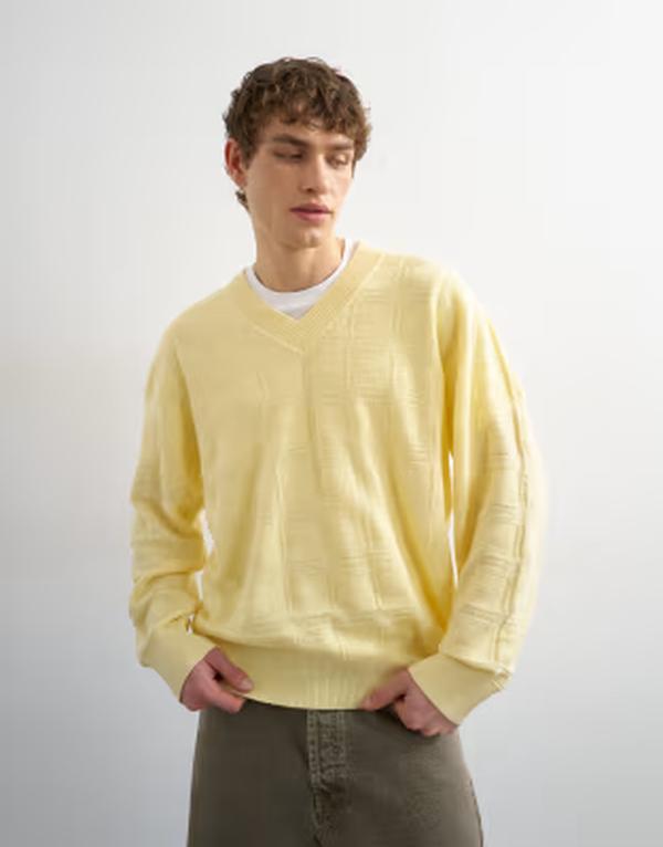 トップマン メンズ アウター ニット・セーター リラックスフィット Vネック Topman relaxed fit knit v-neck sweater with texture in yellow イエロー