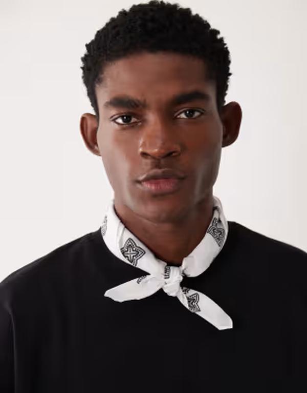 エイソス メンズ 添え物 消音装置・袈裟・えり巻き 綿織物 ASOS DESIGN paisley cotton bandana WHITE 白いこと