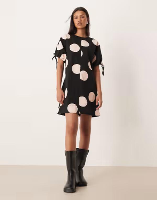エイソス レディース トップス ワンピース クルーネック ドット ミニ ASOS DESIGN crew neck mini dress with tie sleeve detail in polka dotspot