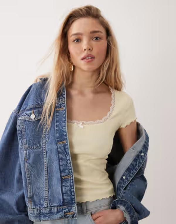 ミスセルフフリッジ レディース トップス プルオーバー スピード競技刈り込み スピード競技 Misselfridge square neck lace trim short sleeve top インチ yellow 黄色