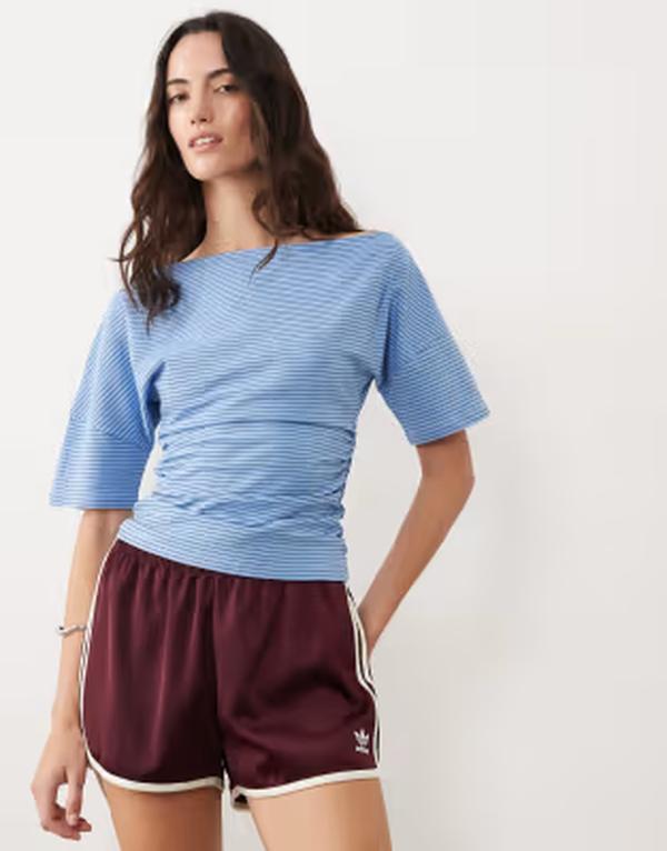 エイソス レディース トップス Tシャツ ウエストマーク ASOS DESIGN boat neck cinched waistop and navy stripes Blue stripe ブルー