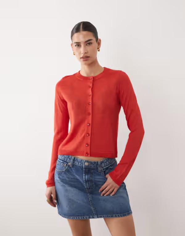 エイソス レディース アウター カーディガン シアー ニット ASOS DESIGN sheer knit cardigan red レッド｜ReVida 店