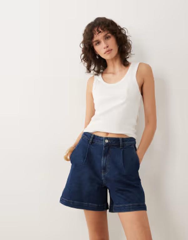 ジェイディーワイ レディース ボトムス ハーフパンツ・ショーツ ショートパンツ デニム JDY high rise baggy denim shorts in mid Medium blue ブルー｜ReVida 店