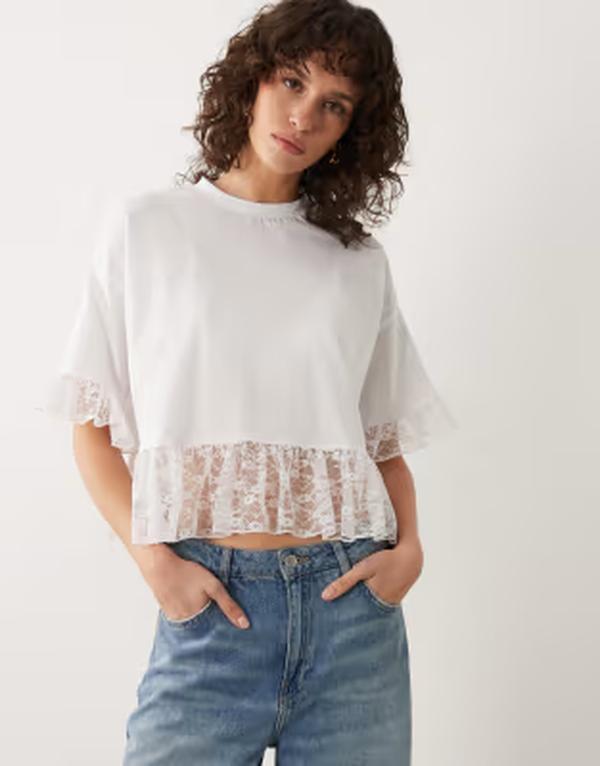 ミスセルフフリッジ レディース トップス Tシャツ フリル裾 フリル レース Misselfridge T-shirt with lace ruffle hem WHITE ホワイト