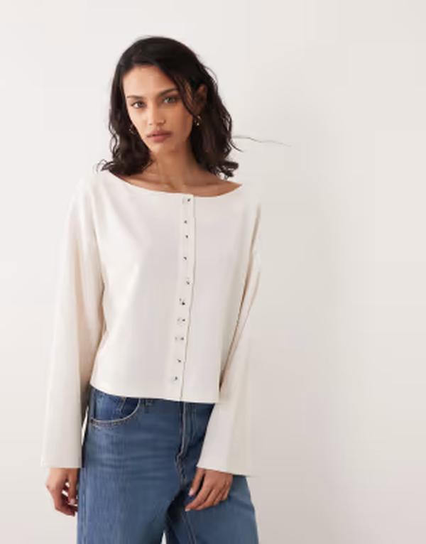 ミスセルフフリッジ レディース アウター カーディガン Misselfridge button up slash neck cardigan with flared sleeve in cream クリーム｜ReVida 店
