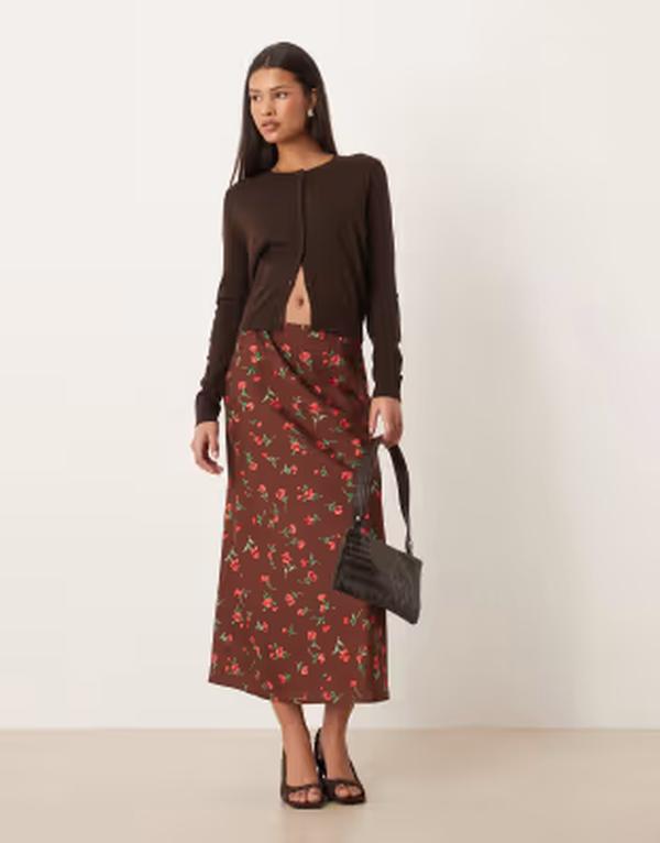 ウェンズデーガール レディース ボトムスカート フラワー柄 プリント フラワー Wednesday's Girl bias cut midaxi skirt floral print BROWN ブラウン