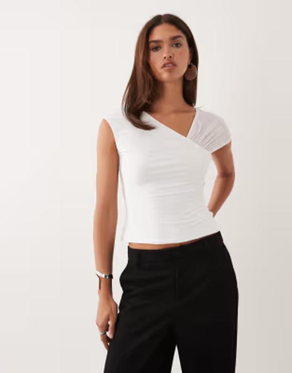 エイソス レディース トップス シャツ メッシュ ASOS DESIGN slinky top with meshoulder White ホワイト