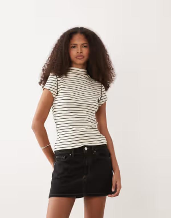 エイソス レディース トップス プルオーバー 照明ランプのど首 肋材 ASOS DESIGN ribbed funnel neck top with exposed seams and cream stripes BLACK \u0026 CREAM STRIPE 皮膚軟化剤