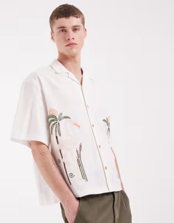 エイソス メンズ トップス シャツ ASOS DESIGN boxy oversized shirt with embroidery BEIGE ベージュ