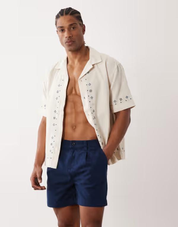 エイソス メンズ ボトムス ハーフパンツ・ショーツ ショートパンツ ASOS DESIGN shorter length shorts with pleat NAVY ネイビー