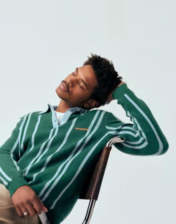 エイソス メンズ トップス ポロシャツ ニット ASOS DESIGN relaxed knit striped polo shirt with chest embroidery GREEN グリーン