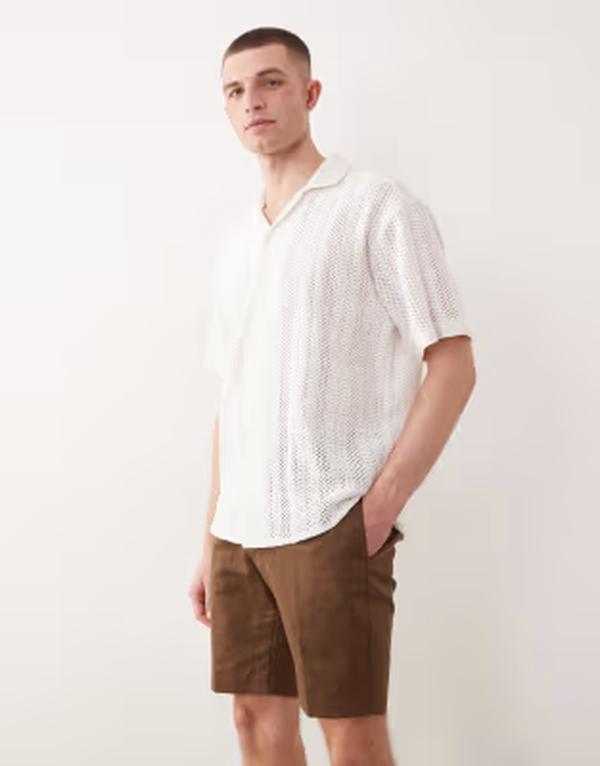 エイソス メンズ ボトムス ハーフパンツ・ショーツ ショートパンツ リネン ASOS DESIGN smart linen rich slim shorts in dark brown ブラウン